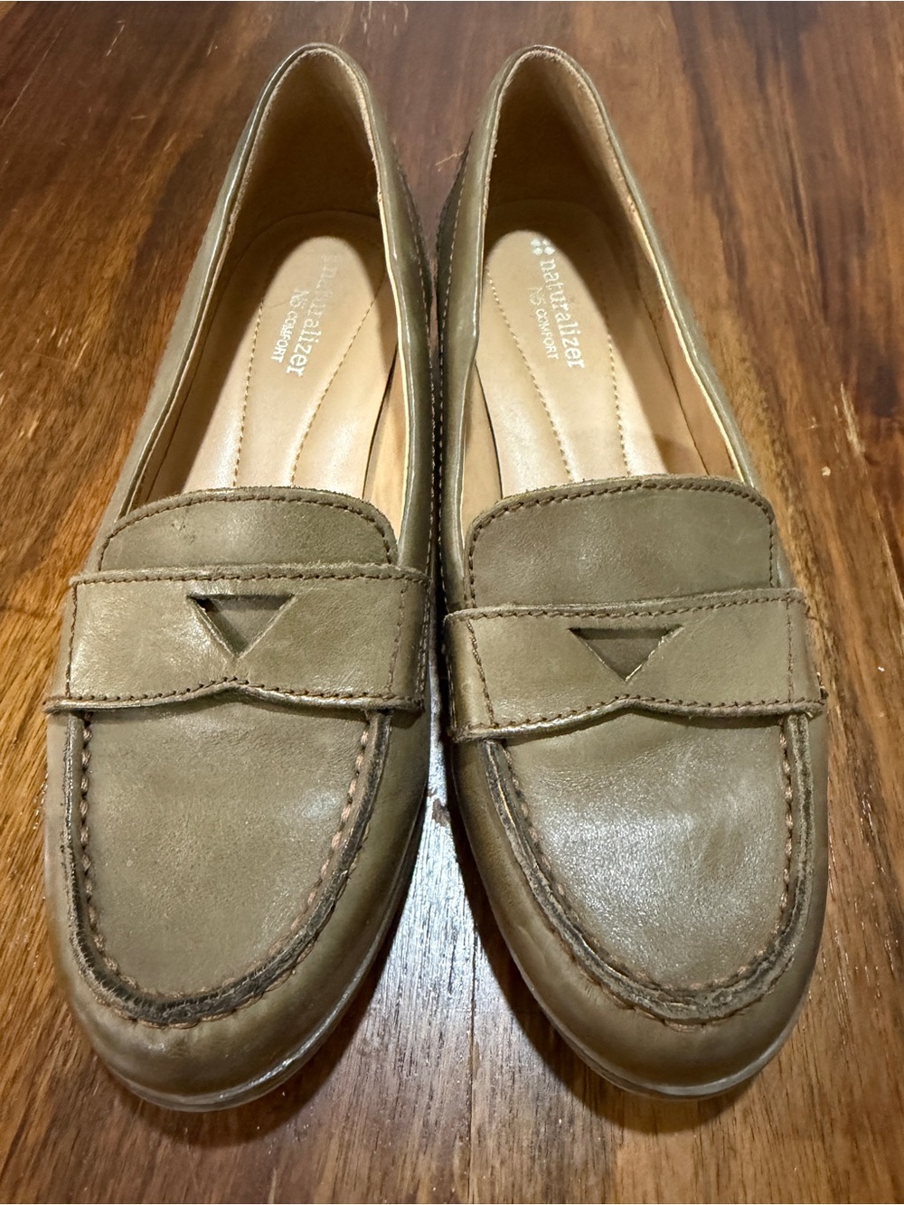 Naturalizer June Loafers Women's 8M Green Brown Leather Slip On Classic